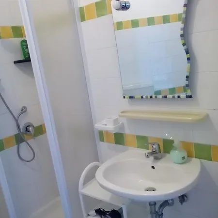 B&B Margherita 칼라세타